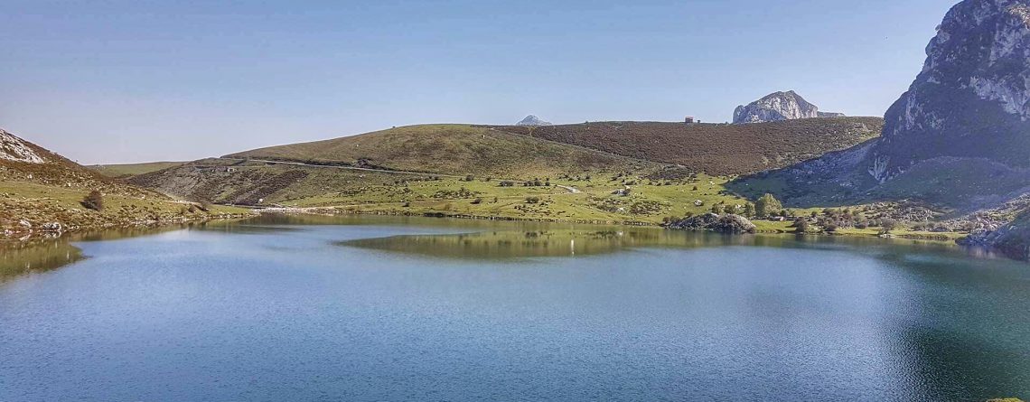 Lagos-de-Covadonga-1140x445